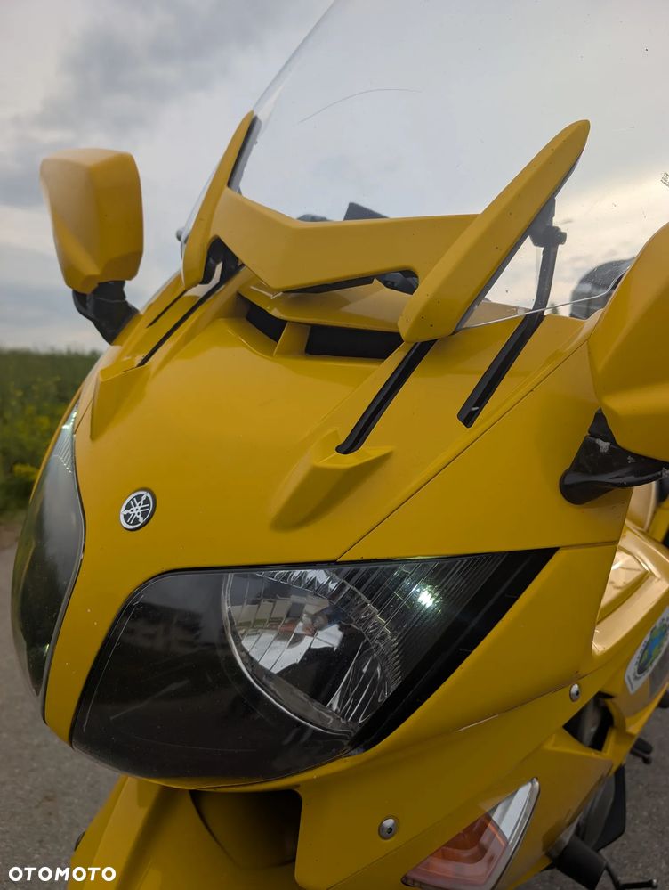 Yamaha FJR - 11