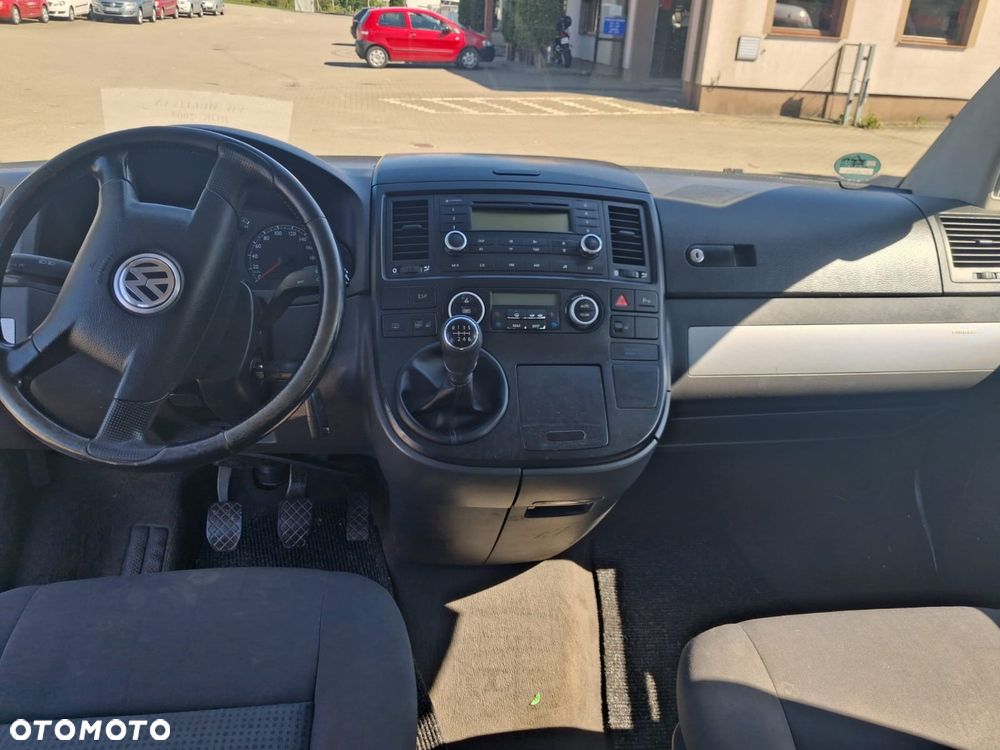Volkswagen Multivan - 7