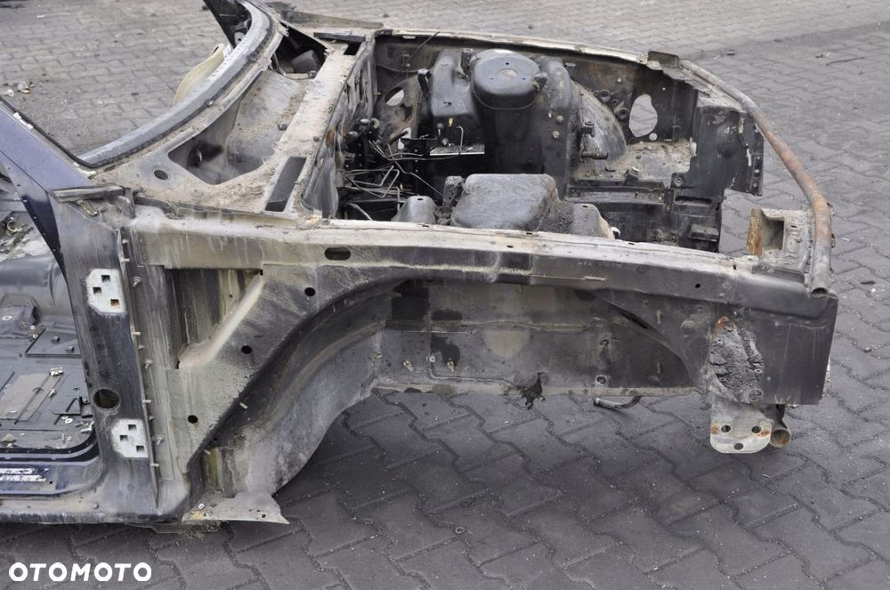 BENTLEY ARNAGE  ĆWIARTKA PODŁUŻNICA PRAWA PRZÓD - 1