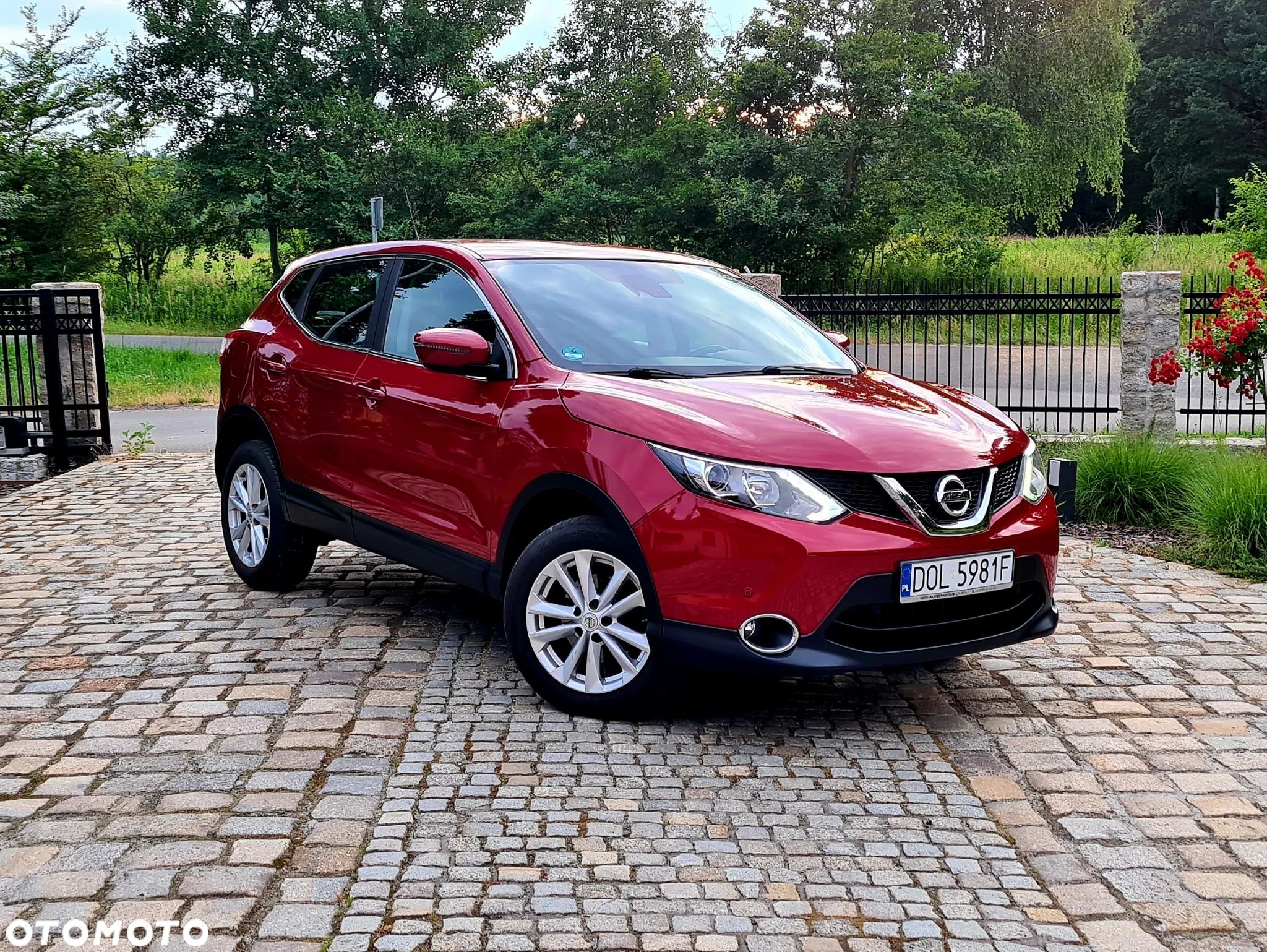 Nissan Qashqai 1.5 dCi Tekna EU6 - 1