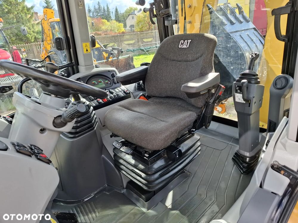 Caterpillar 444F2 - 35