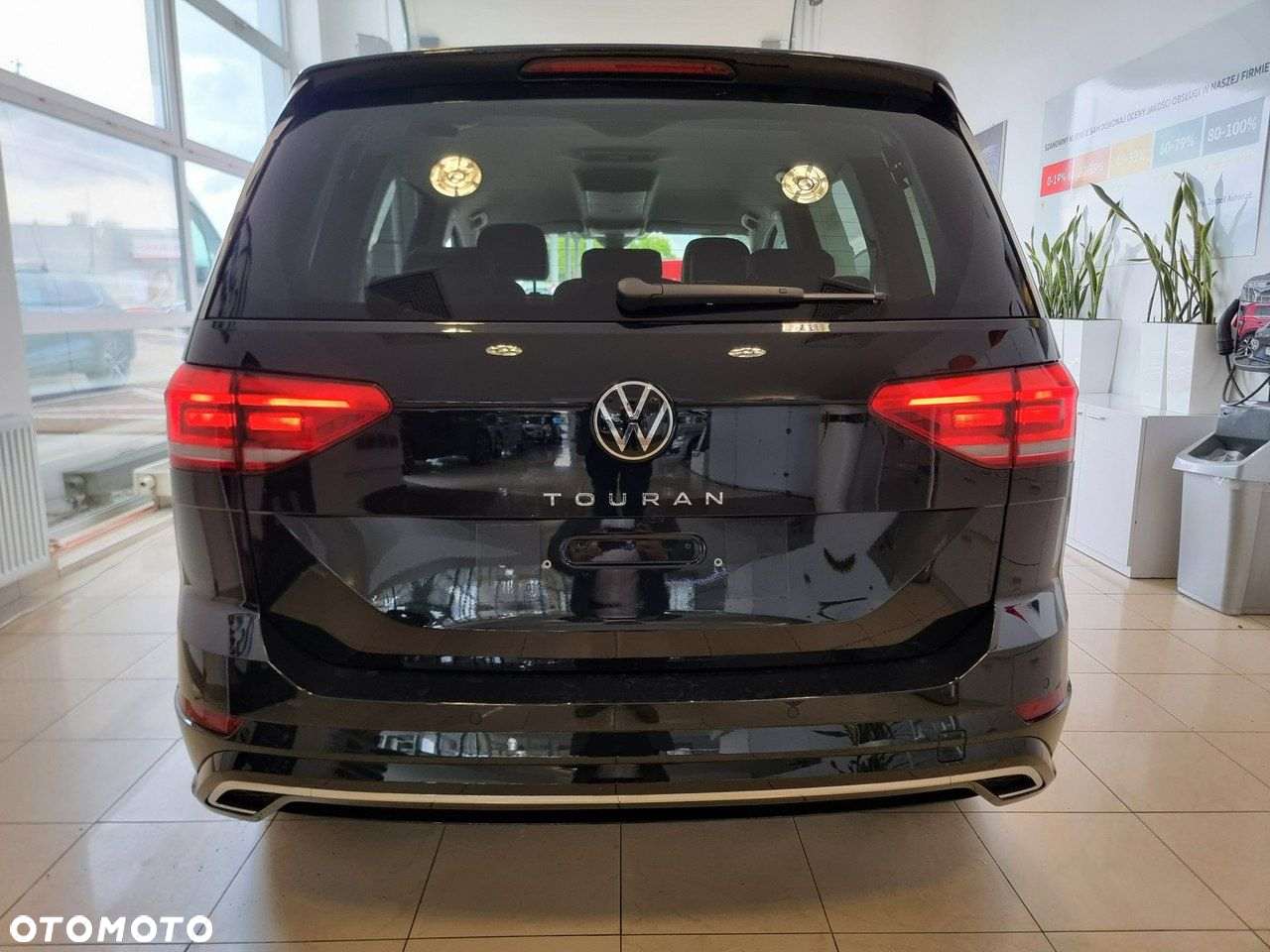 Volkswagen Touran - 6