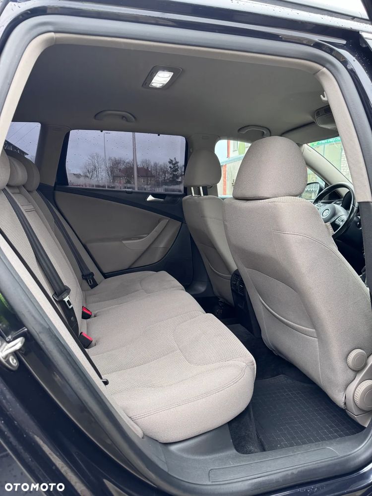 Volkswagen Passat - 10