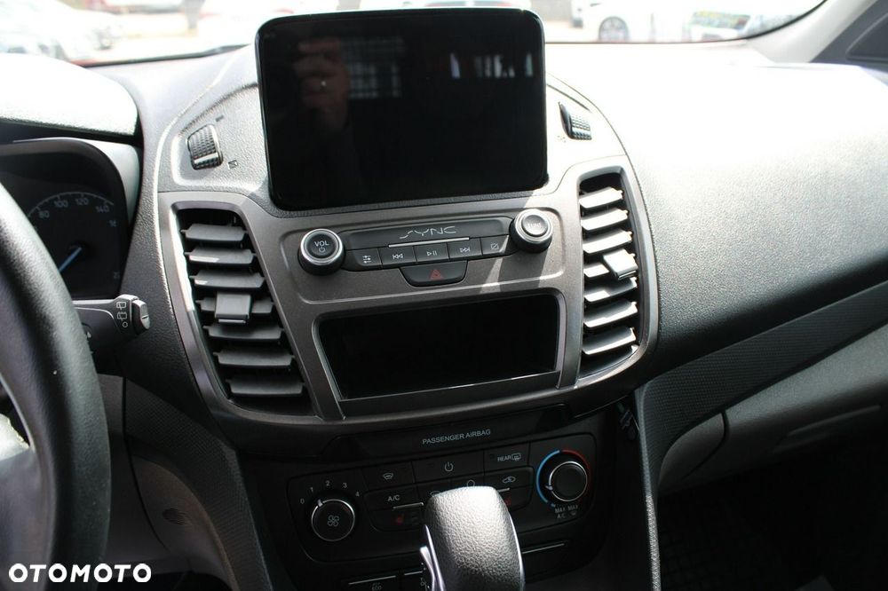 Ford Transit Connect - 24