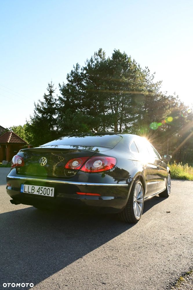 Volkswagen Passat CC - 12
