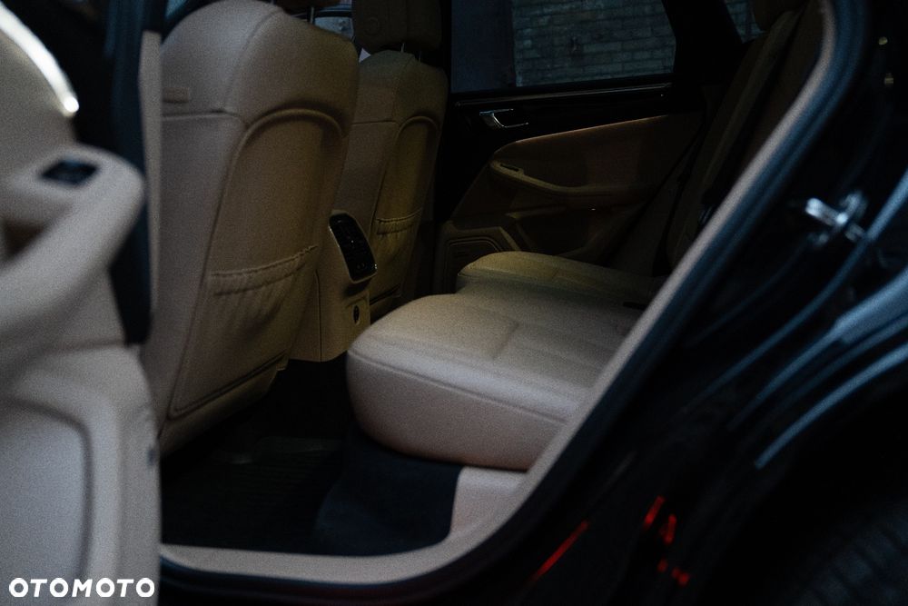 Porsche Macan Standard - 15