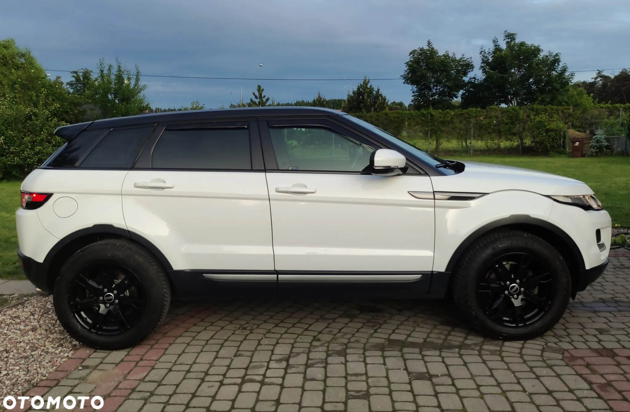 Land Rover Range Rover Evoque - 15
