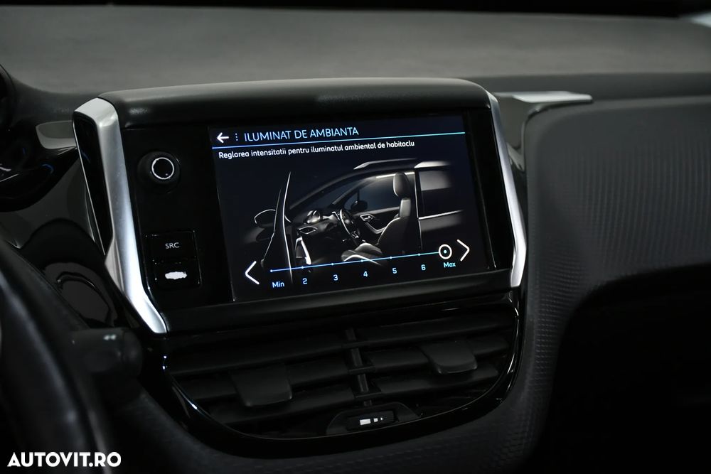 Peugeot 2008 PureTech 110 Stop&Start EAT6 Crossway - 28