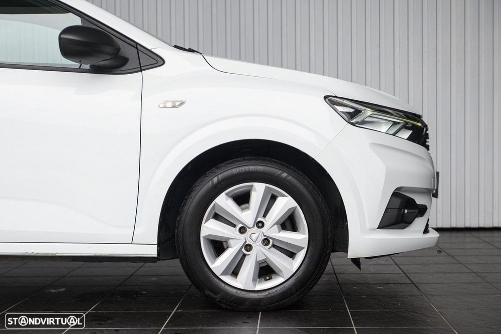 Dacia Sandero SCe 65 Essential - 8