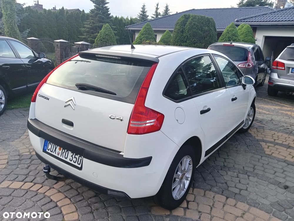 Citroën C4 1.4 16V Style - 3