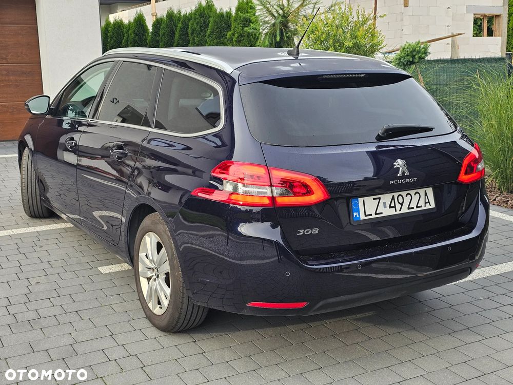 Peugeot 308 BlueHDi 130 Stop & Start Allure - 21