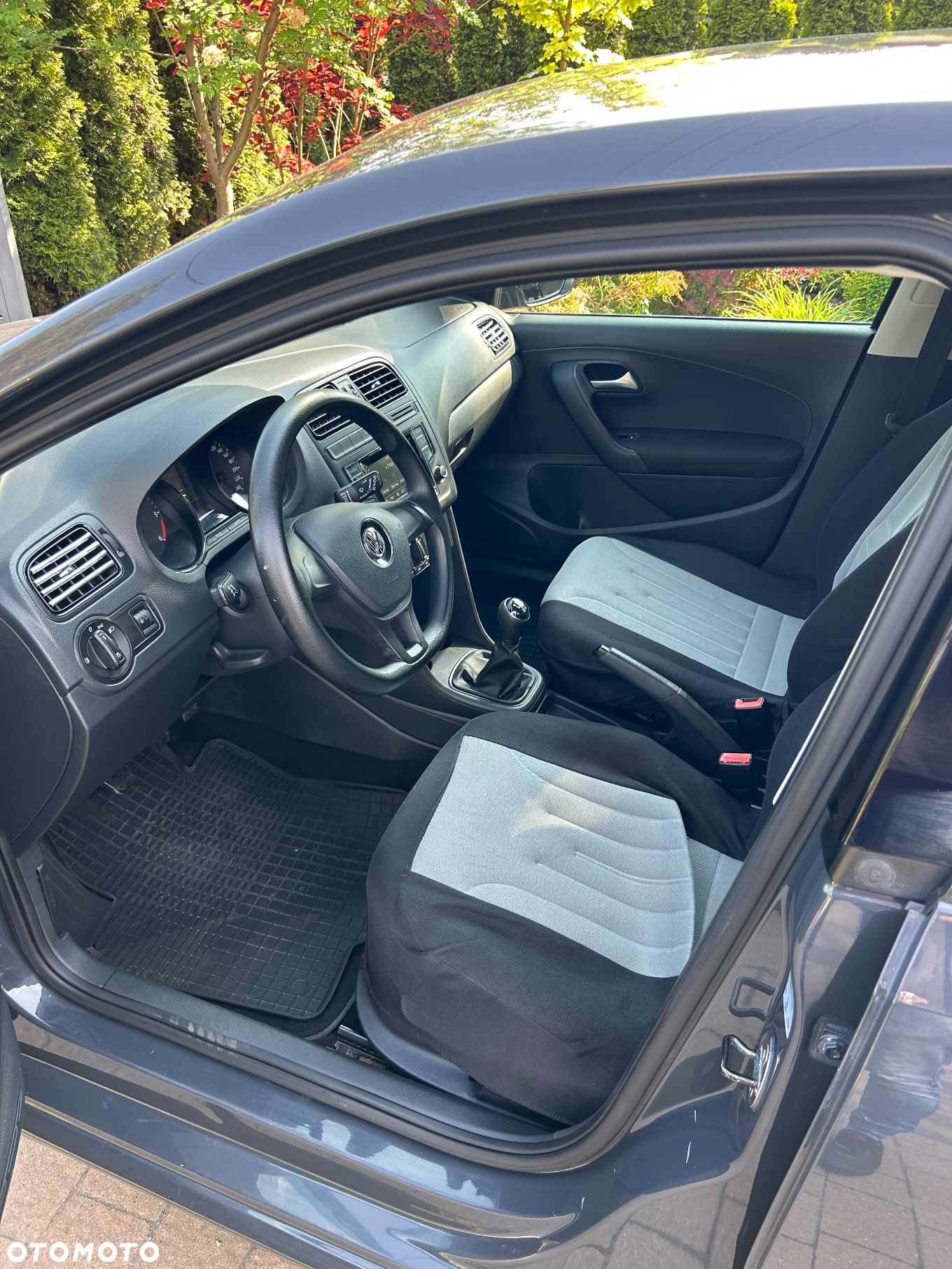Volkswagen Polo - 5