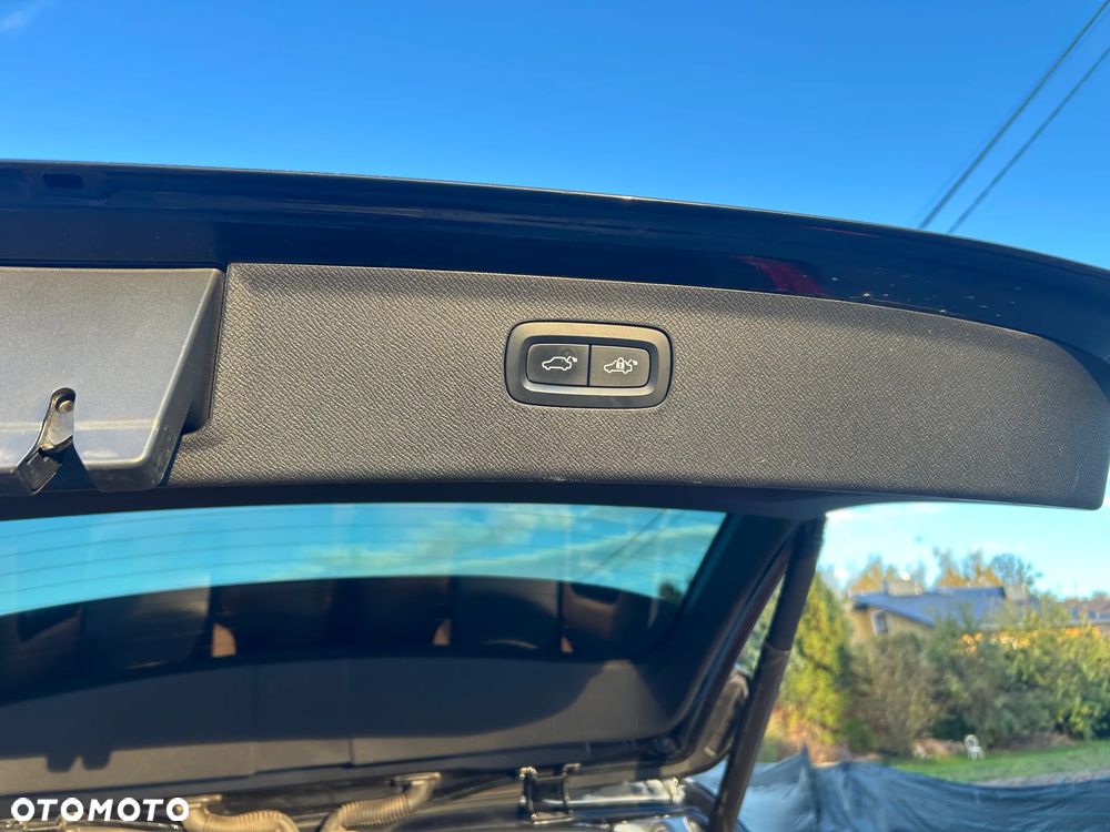Volvo XC 90 - 25
