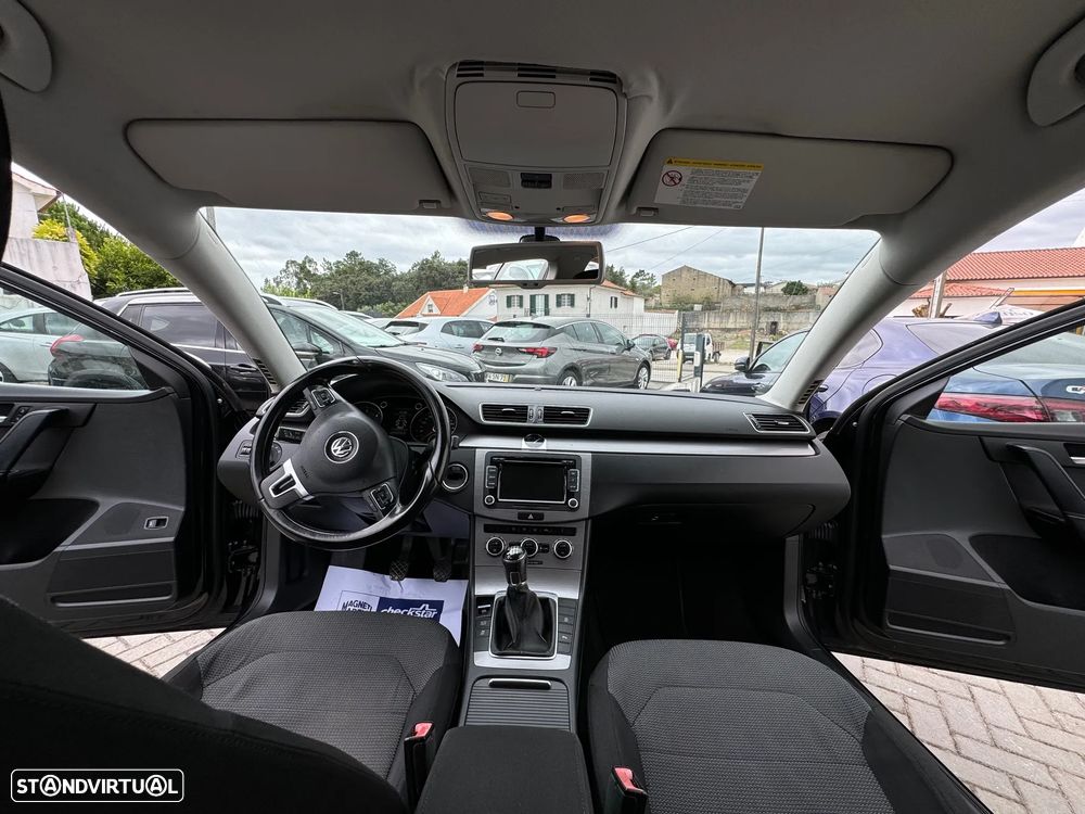 VW Passat Variant 2.0 TDi Highline - 29