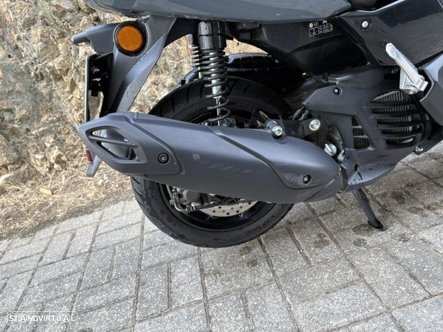 Yamaha NMAX 2021 - 12