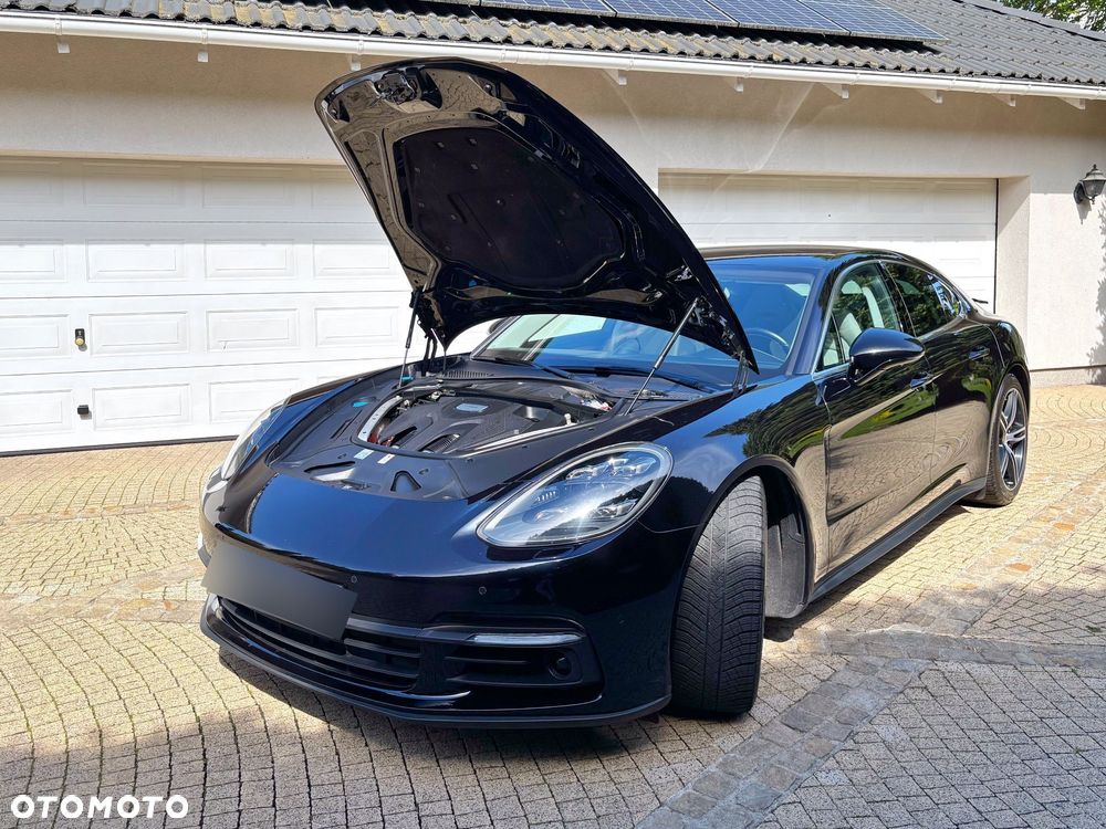 Porsche Panamera 4S - 13