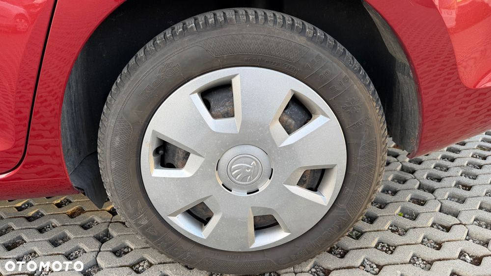 Skoda RAPID 1.2 TSI Ambition - 23