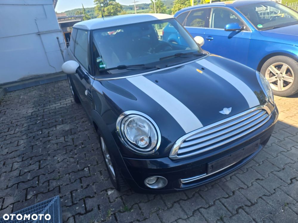 MINI Cooper 50 Mayfair - 2