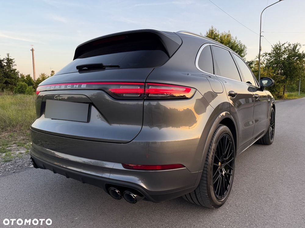Porsche Cayenne E-Hybrid Platinum Edition - 3