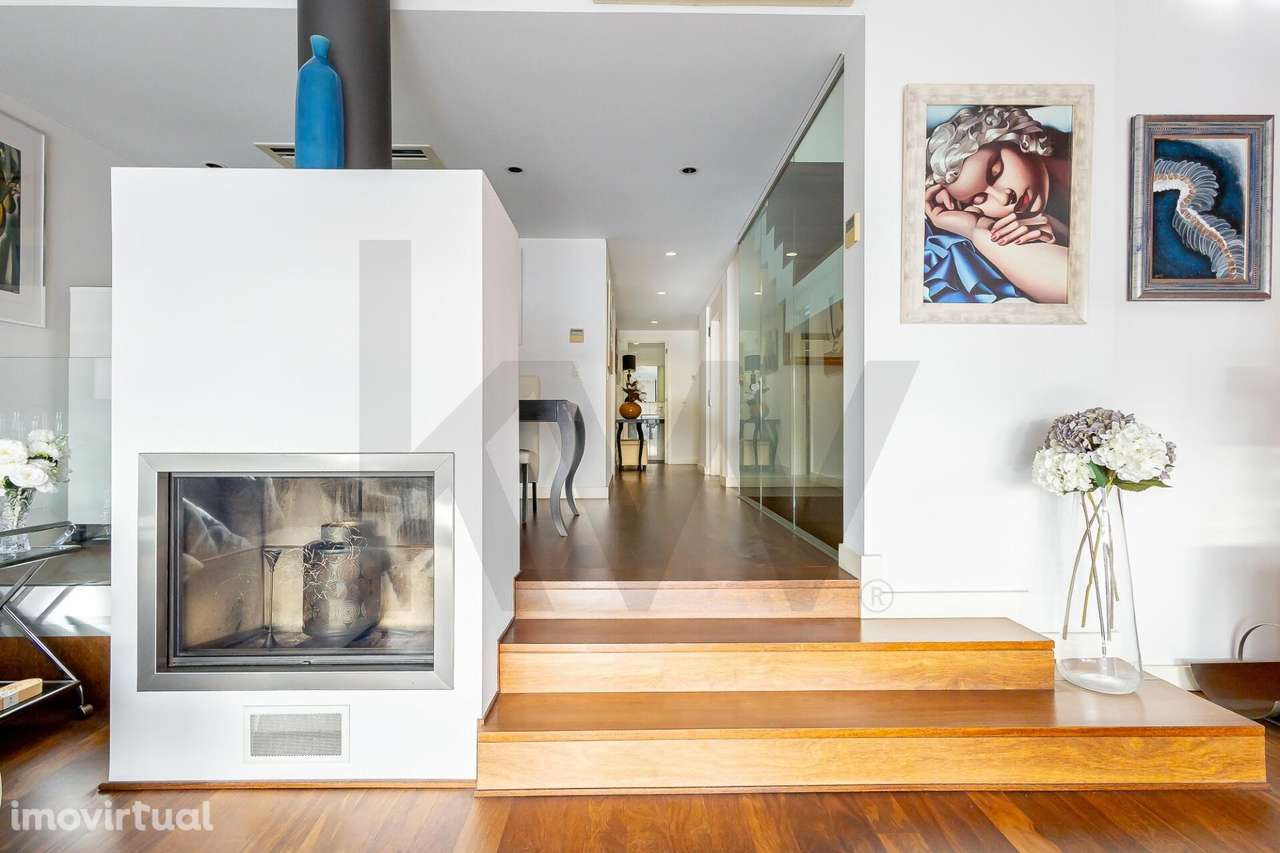 Moradia de Luxo no Seixal, com Elevador, Terraço e Vista Rio - Grande imagem: 2/60