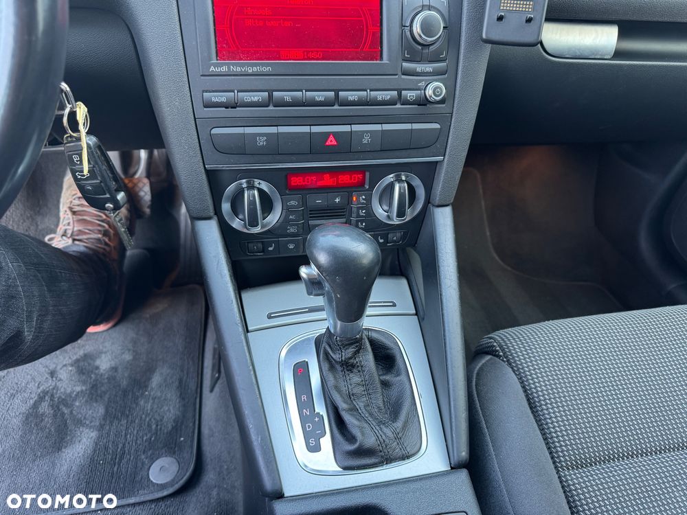 Audi A3 Sportback 2.0 TDI DPF (DSG) S tronic Attraction - 15