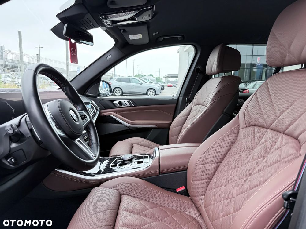 BMW X5 M M60i xDrive - 32