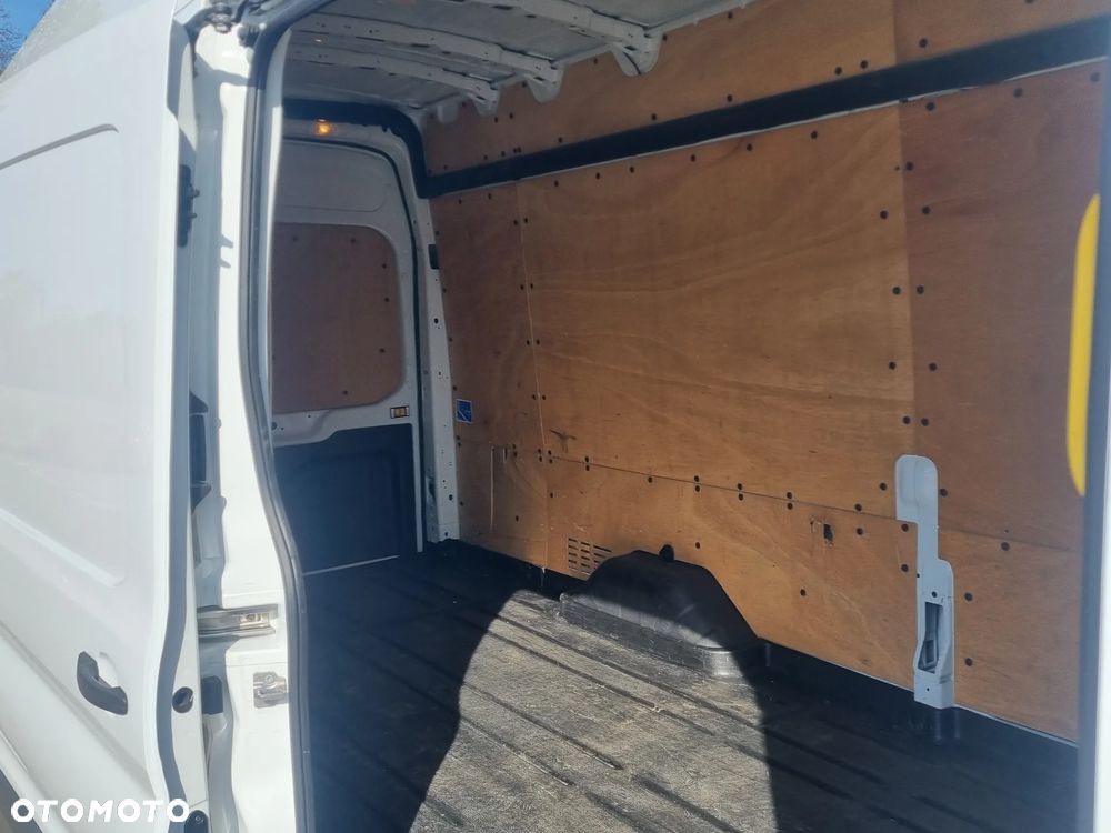 Ford Transit - 17