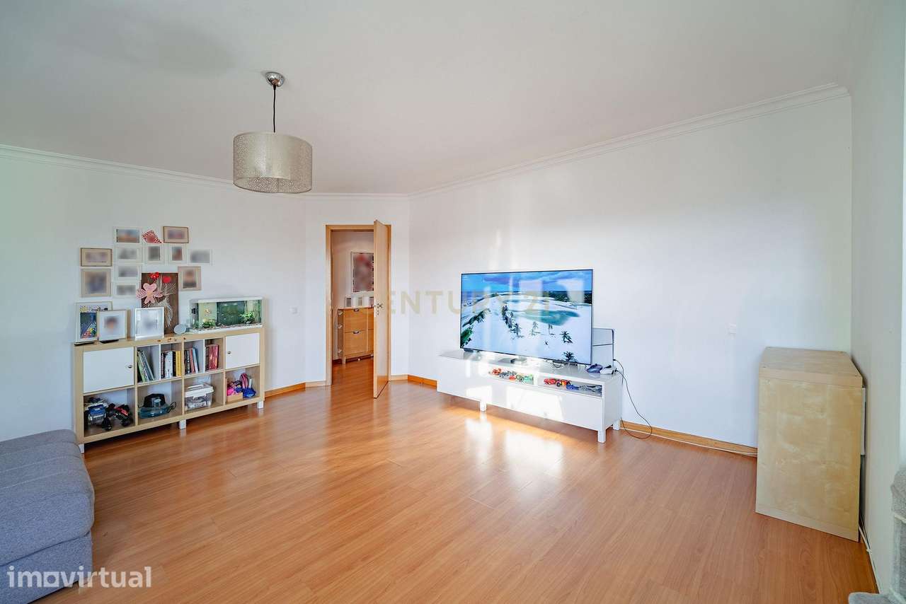 Apartamento T3 em Almada com garagem e arrecadação - Grande imagem: 2/44