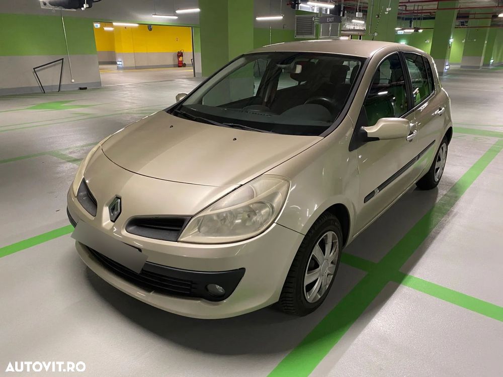 Renault Clio - 1