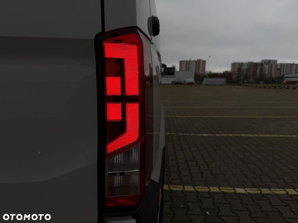 Volkswagen Crafter 35 2.0 TDI L4H3 4490 140 KM - 28