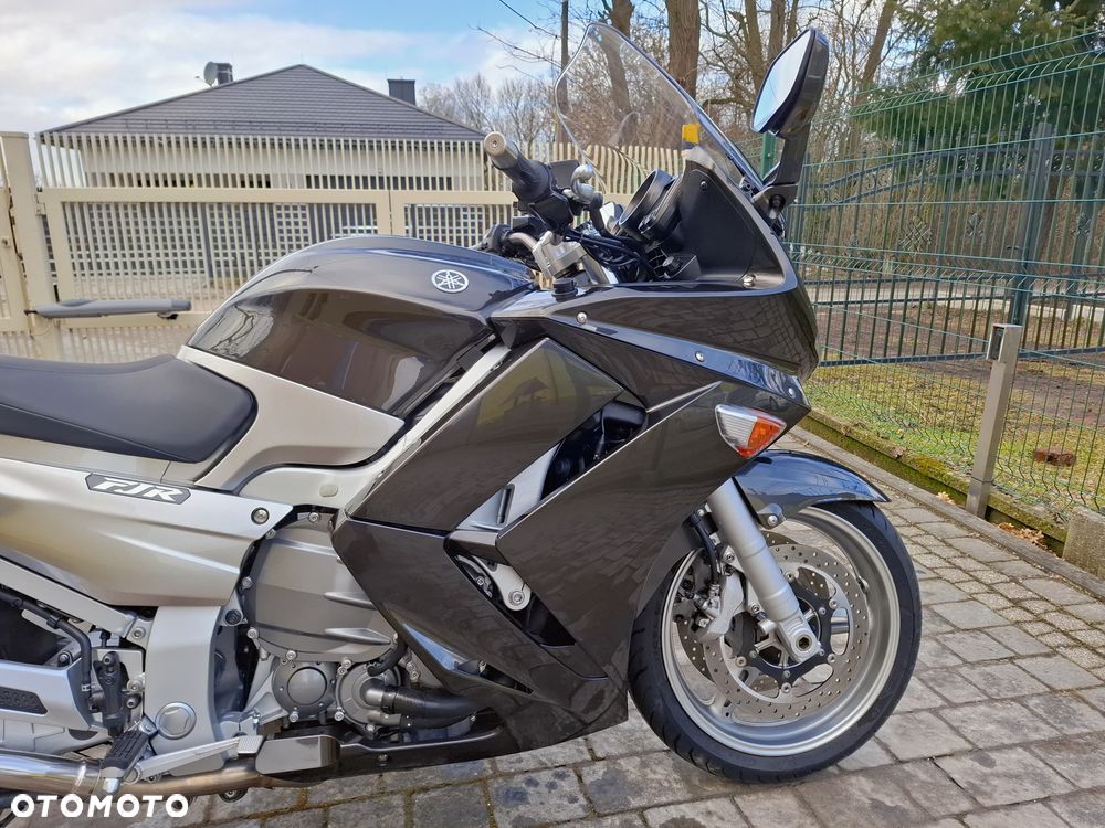 Yamaha FJR - 12