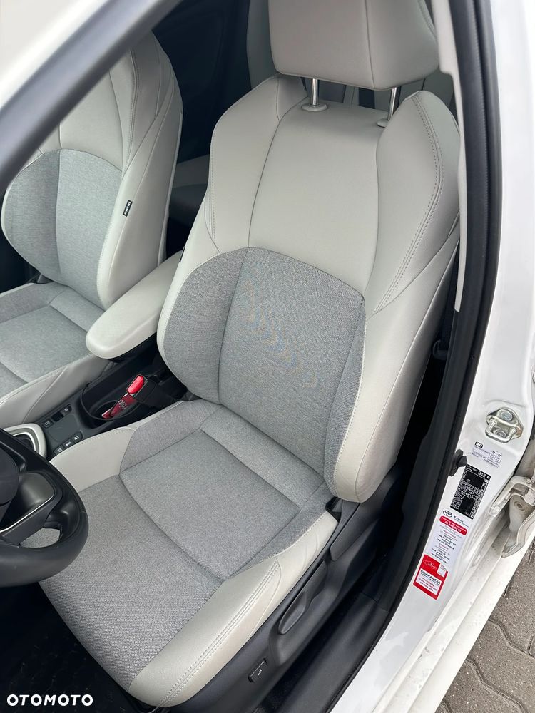 Toyota Yaris Hybrid 1.5 Executive - 16