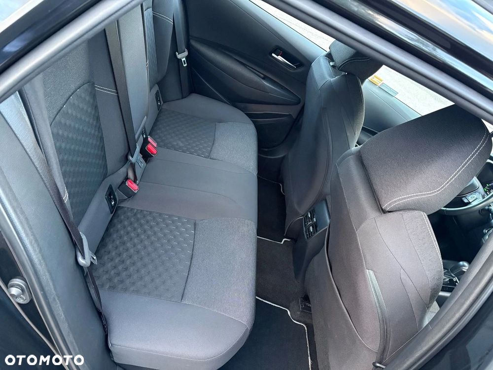 Toyota Corolla 2.0 Hybrid Style - 9
