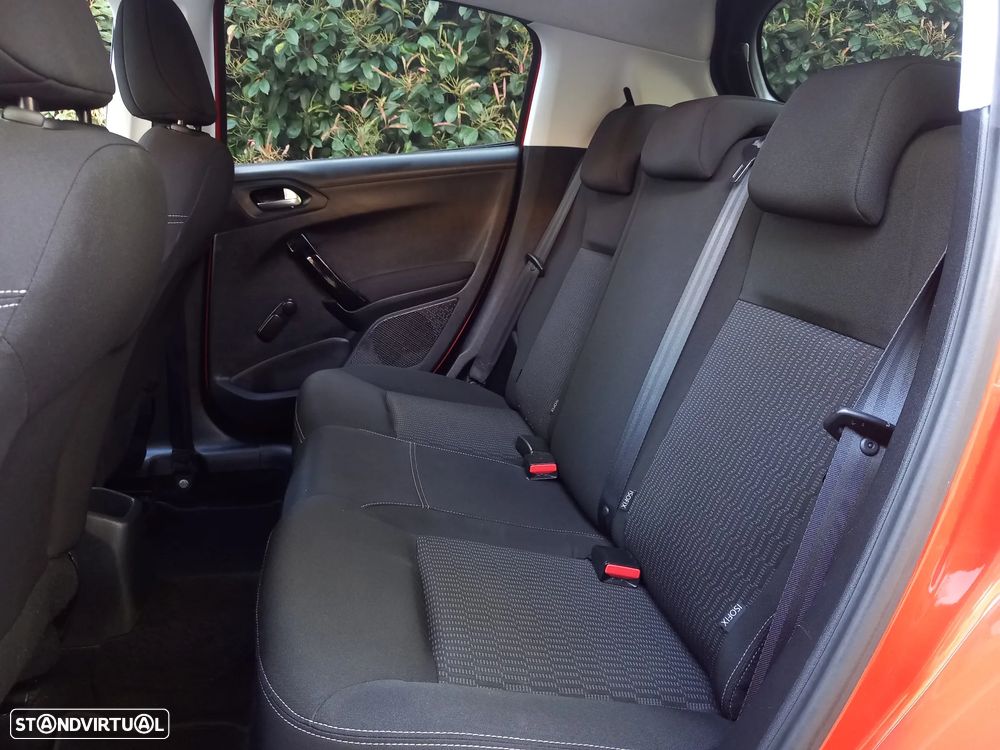 Peugeot 208 PureTech 82 Start & Stop Style - 8