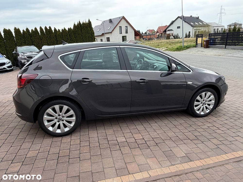 Opel Astra 1.4 Turbo Exklusiv - 17
