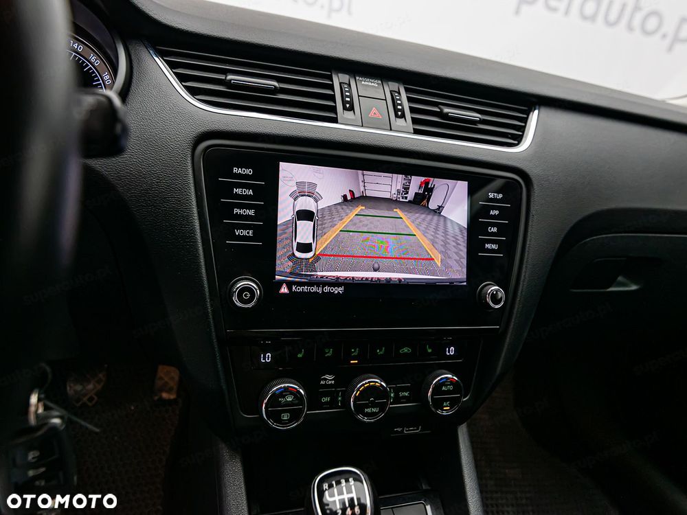 Skoda Octavia 1.5 TSI ACT Style - 21