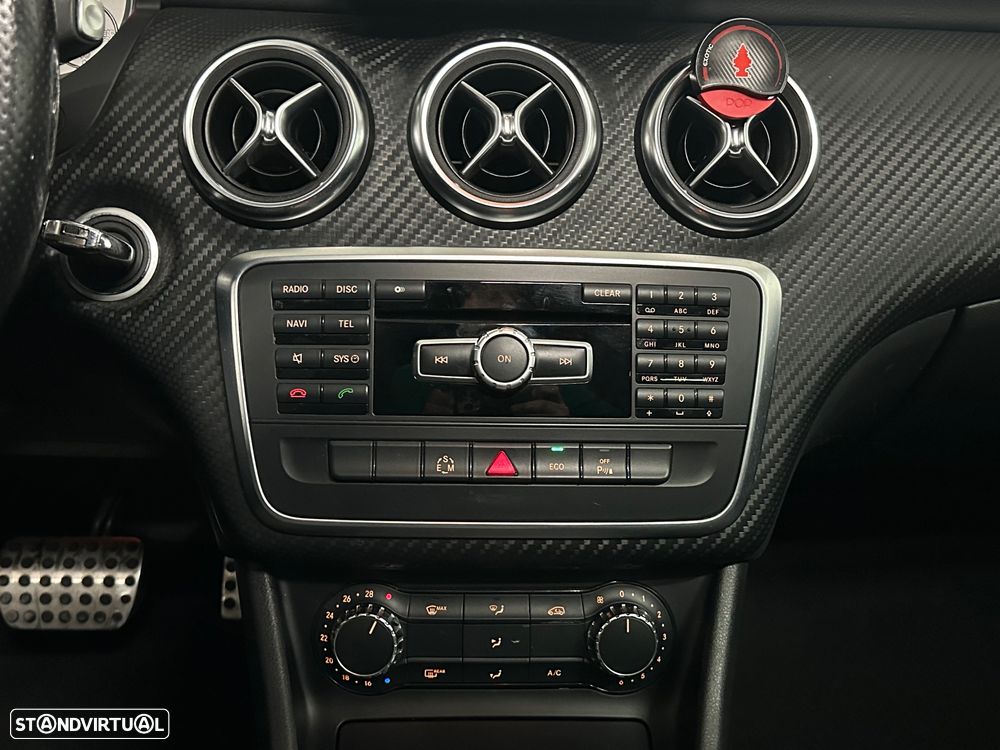 Mercedes-Benz A 200 CDi BE AMG Line - 22