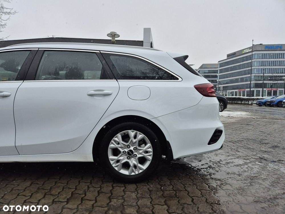 Kia Ceed 1.5 T-GDI M - 19