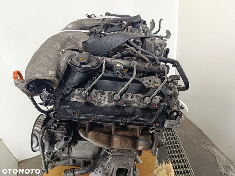 SILNIK AUDI A5 8T CAP 3.0 TDI - 4