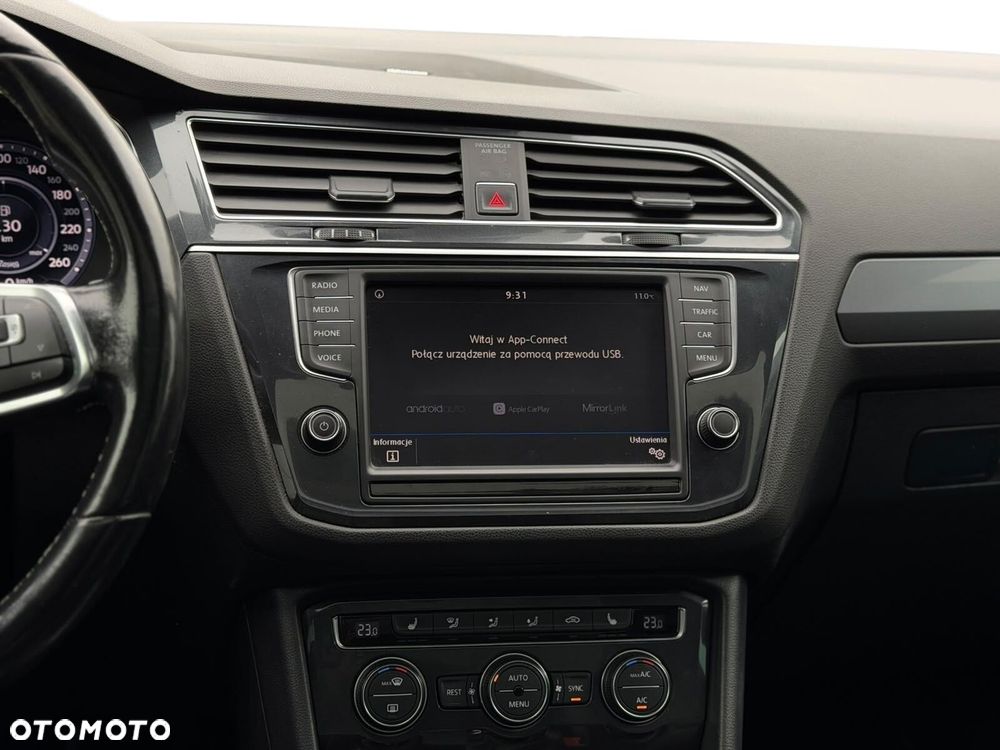 Volkswagen Tiguan - 34