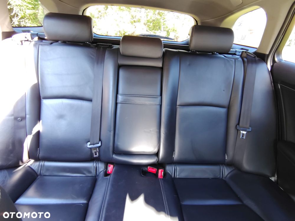 Toyota Avensis - 4