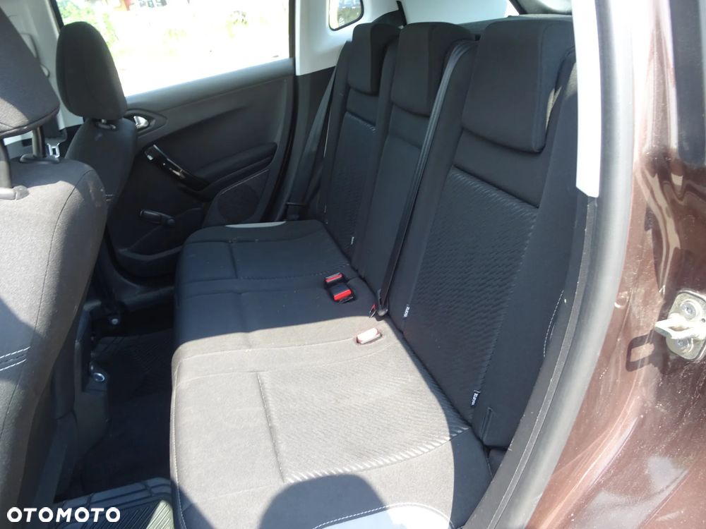 Peugeot 2008 1.2 Pure Tech Active EU6 - 16
