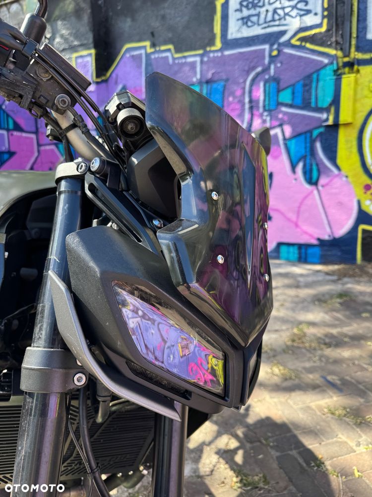 Yamaha MT - 7