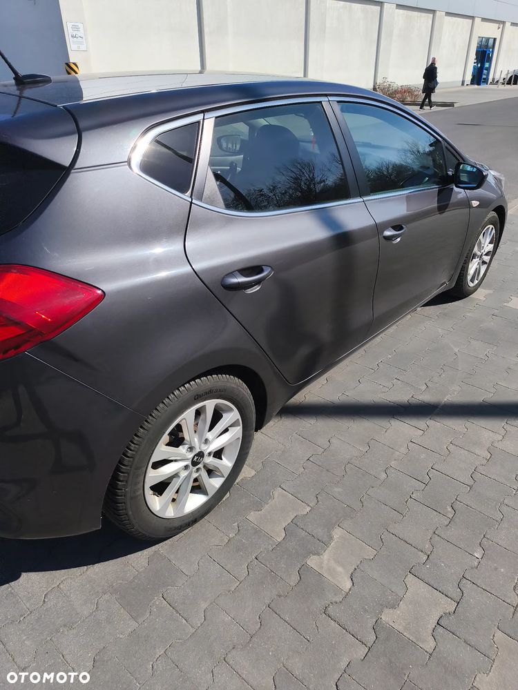 Kia Ceed 1.6 GDI Business Line - 18
