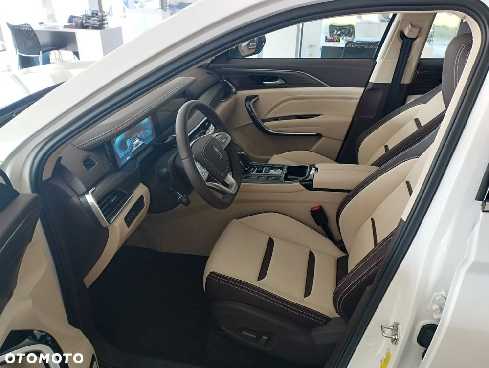 Bestune T77 1.5T Elegance DCT - 12