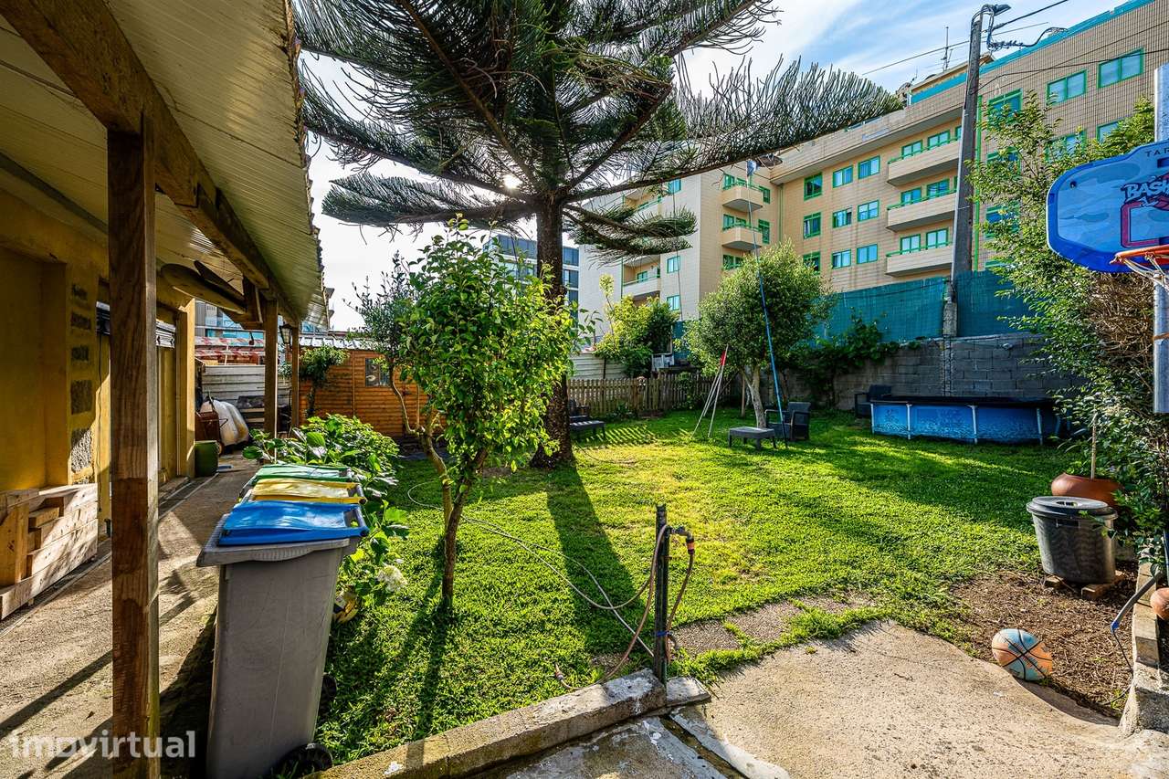 Moradia a 100 Metros da Praia de Lavadores I Exclusivo Golden Hour - Grande imagem: 5/45