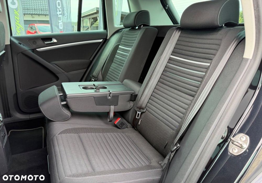Volkswagen Tiguan - 12