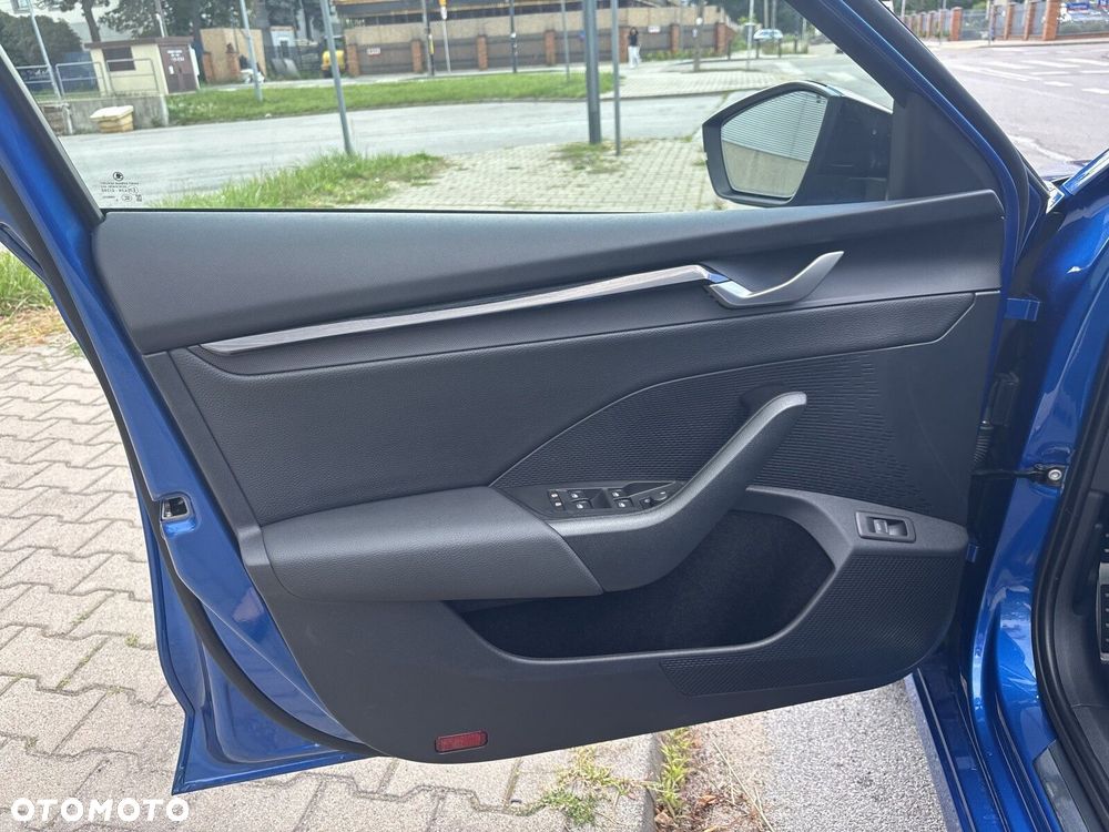 Skoda Octavia 1.5 TSI mHEV Sportline DSG - 14