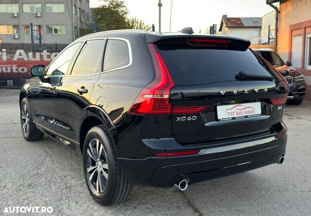 Volvo XC 60 D4 Momentum Pro - 6