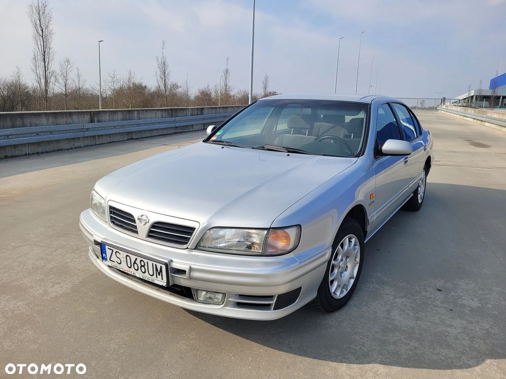 Nissan Maxima - 1